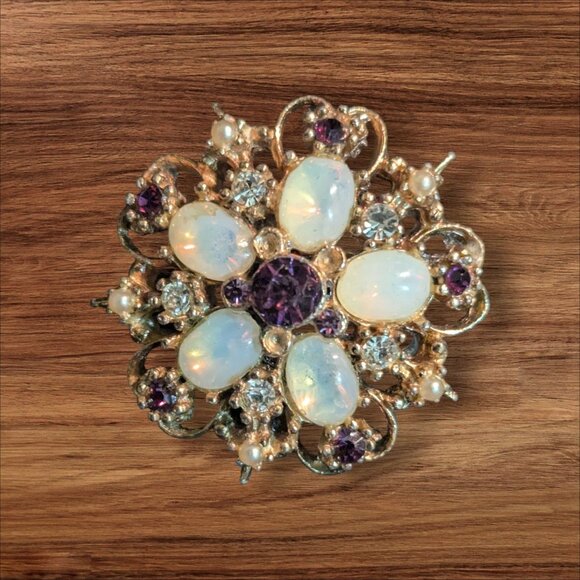 Vintage Faux Opal & Amethyst Rhinestone Floral Brooch Pin Gold-Tone Elegant Jewe - Picture 1 of 5